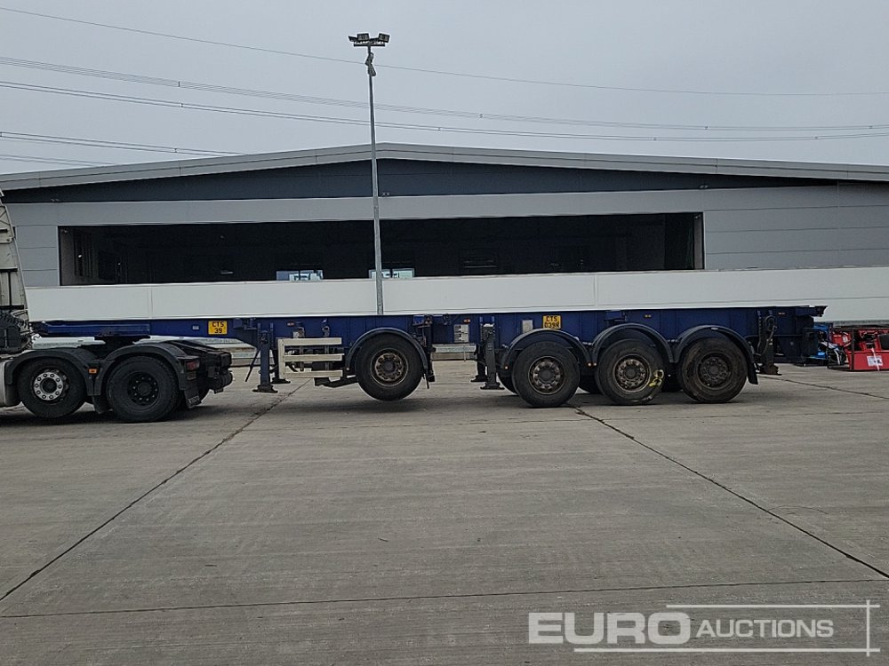 Dennison Trailers 4 Axle 40' Skeleton Trailer, Front Lift Axle, Twist Locks - Semi-remorque plateau: photos 2 Dennison Trailers 4 Axle 40' Skeleton Trailer, Front Lift Axle, Twist Locks - Semi-remorque plateau: photos 2