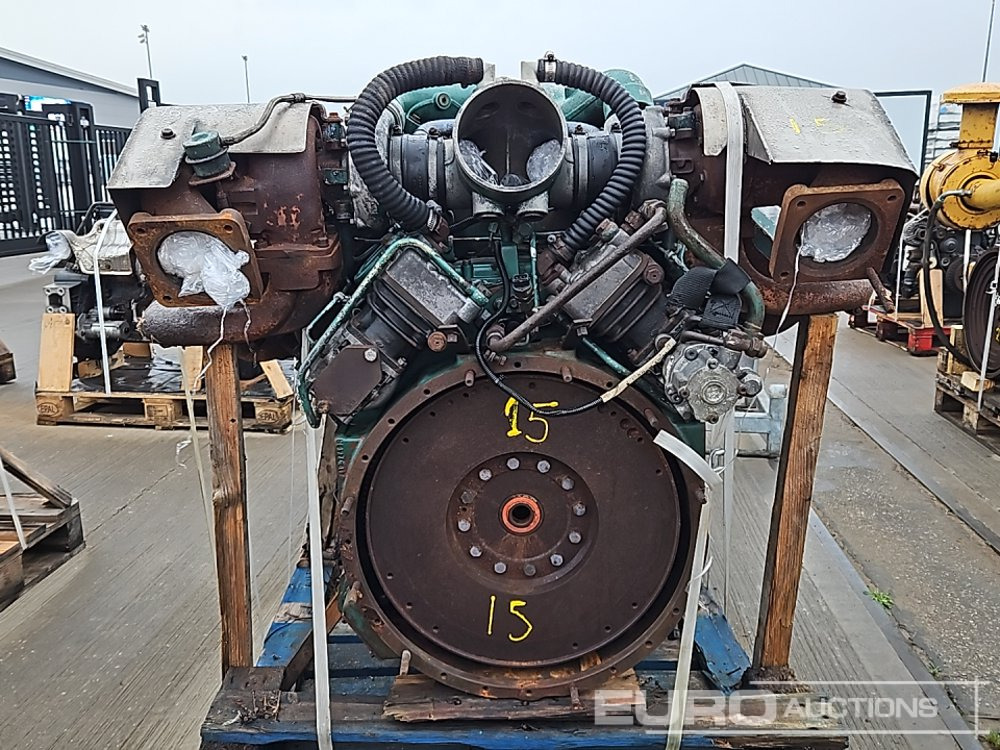 Deutz V8 Engine - Moteur: photos 2 Deutz V8 Engine - Moteur: photos 2