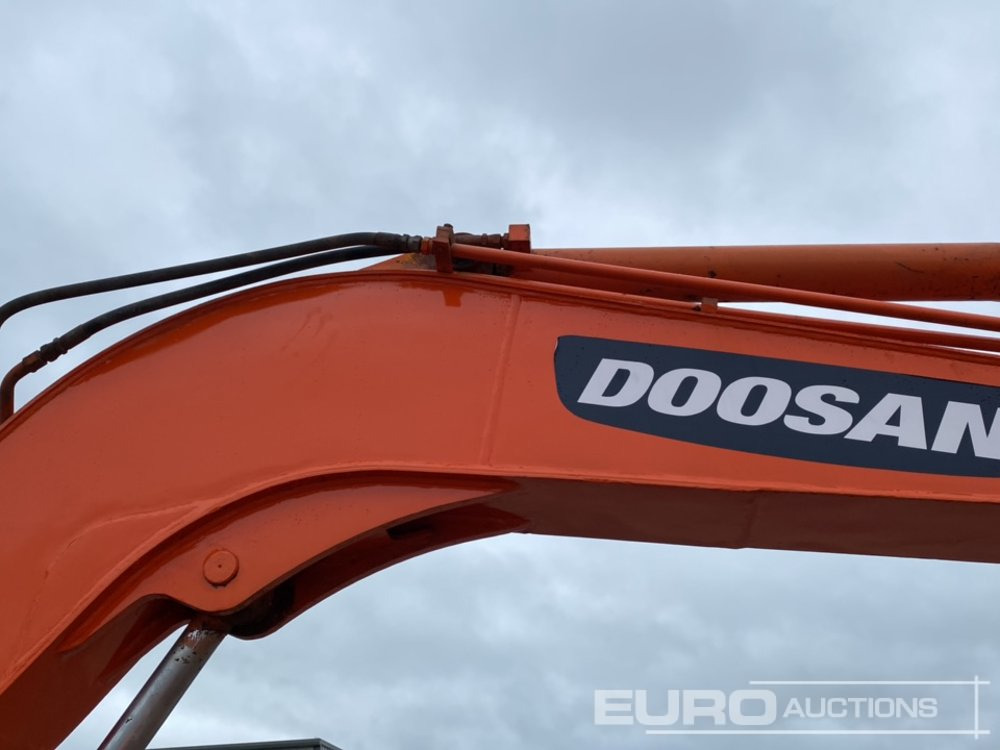 Mini pelle Doosan DH55-V: photos 18