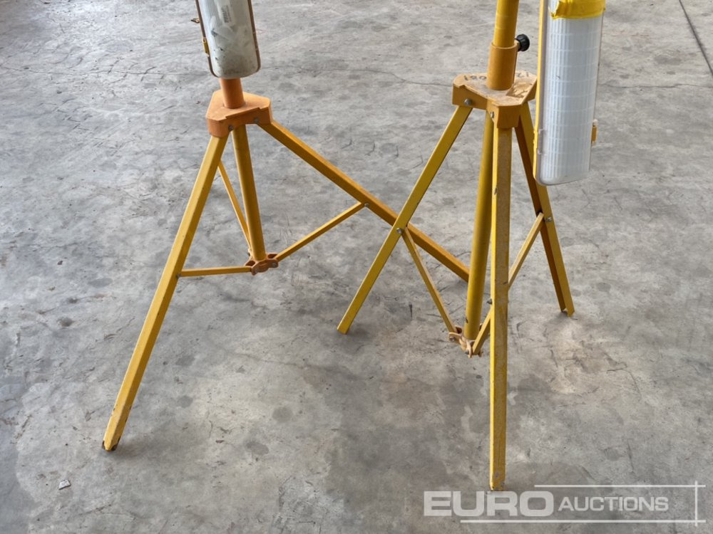 Matériel de chantier Elite 110 Volt LED Tripod Work Light (2 of): photos 7