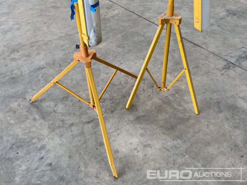 Matériel de chantier Elite 110 Volt LED Tripod Work Light (2 of): photos 8