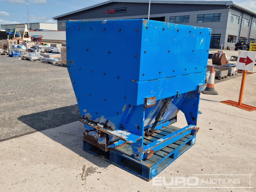 Fabcon FB15 Hydraulic Skip to suiy Forklift - Benne basculante: photos 3 Fabcon FB15 Hydraulic Skip to suiy Forklift - Benne basculante: photos 3