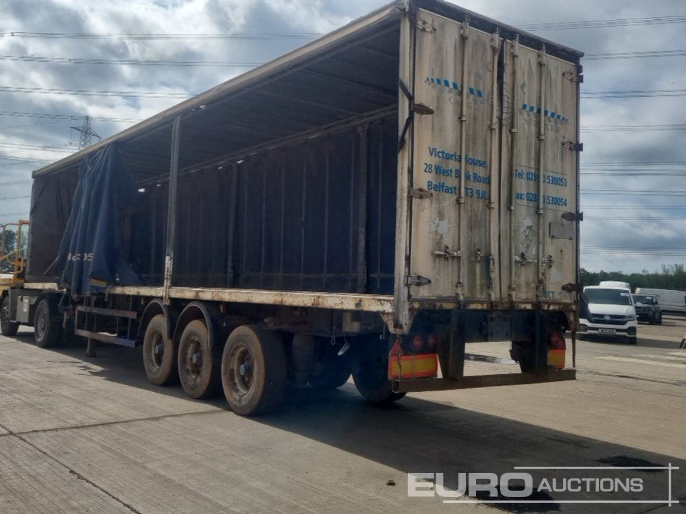 Fruehauf Tri Axle Curtainsider Trailer - Semi-remorque rideaux coulissants: photos 4 Fruehauf Tri Axle Curtainsider Trailer - Semi-remorque rideaux coulissants: photos 4