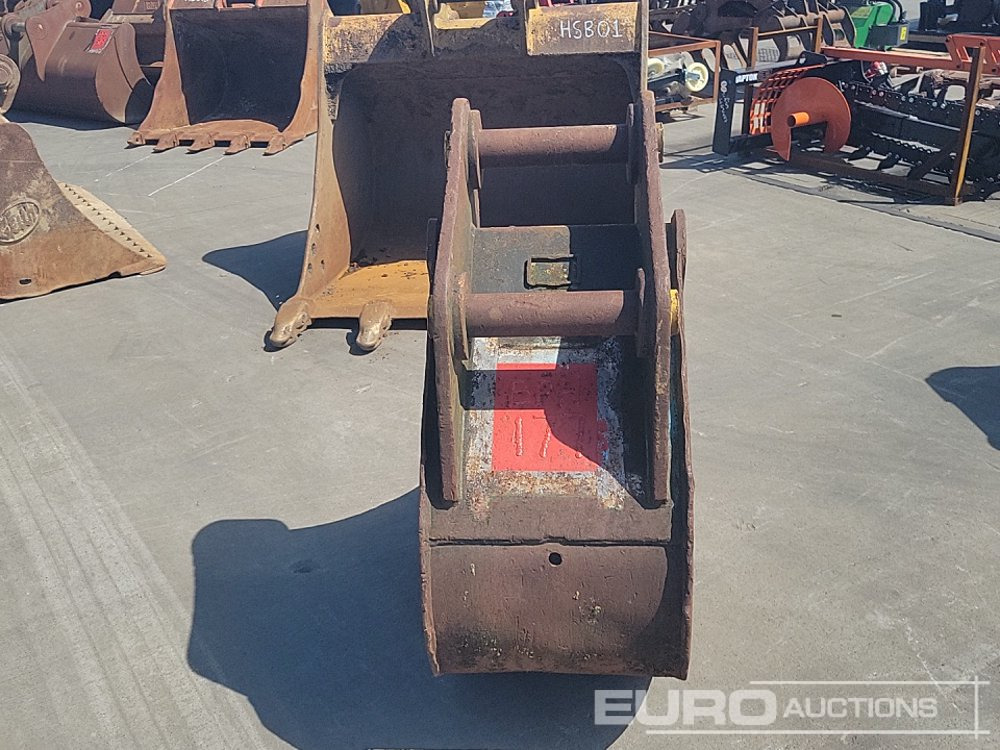 Geith 24" Digging Bucket 80mm Pin to suit 20 Ton Excavator - Godet: photos 4 Geith 24" Digging Bucket 80mm Pin to suit 20 Ton Excavator - Godet: photos 4
