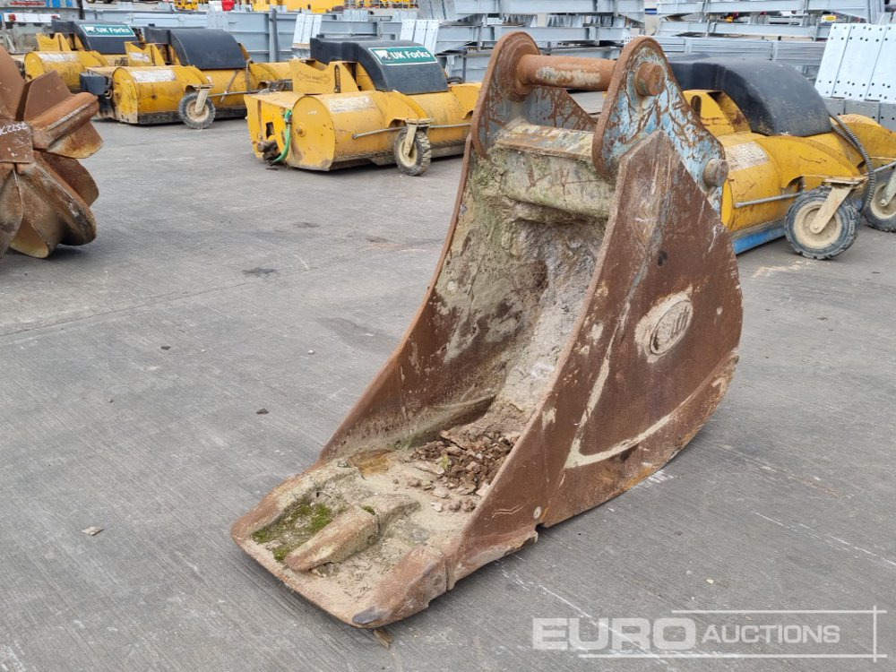 Geith 24" Digging Bucket 80mm Pin to suit 20 Ton Excavator - Godet: photos 1 Geith 24" Digging Bucket 80mm Pin to suit 20 Ton Excavator - Godet: photos 1