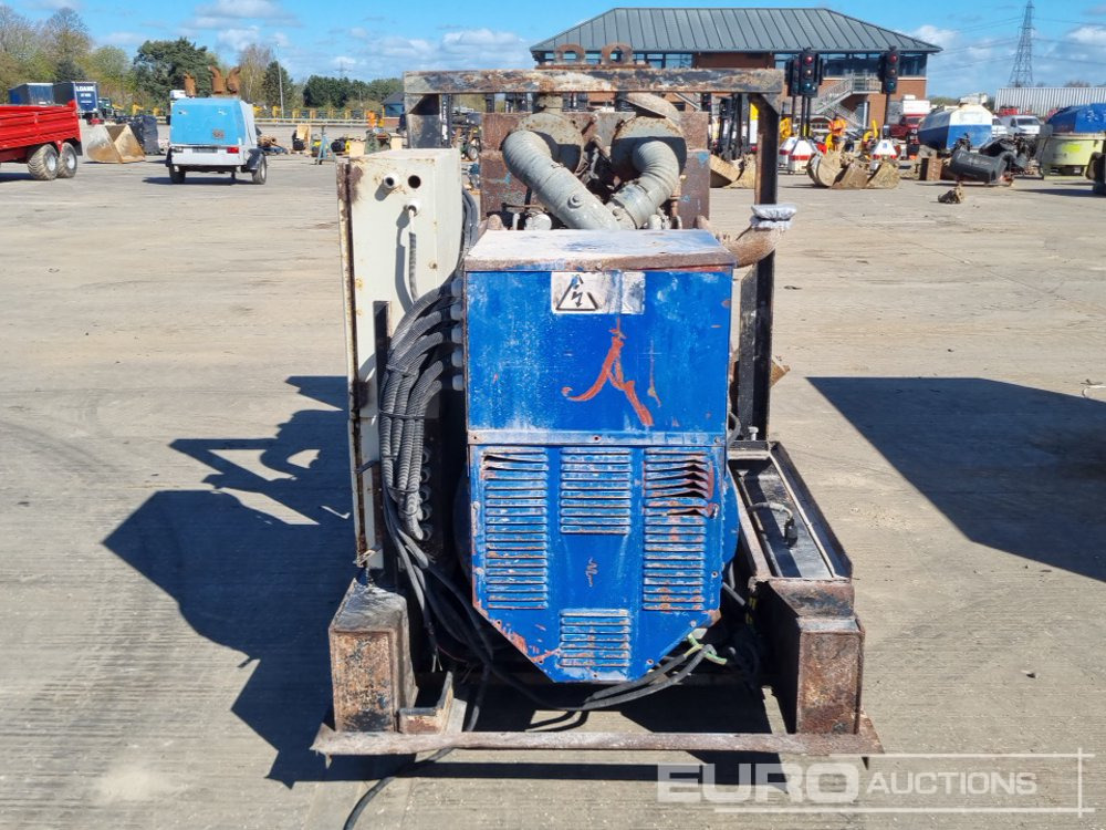 Generator, Man V12 Engine - Groupe électrogène: photos 4 Generator, Man V12 Engine - Groupe électrogène: photos 4