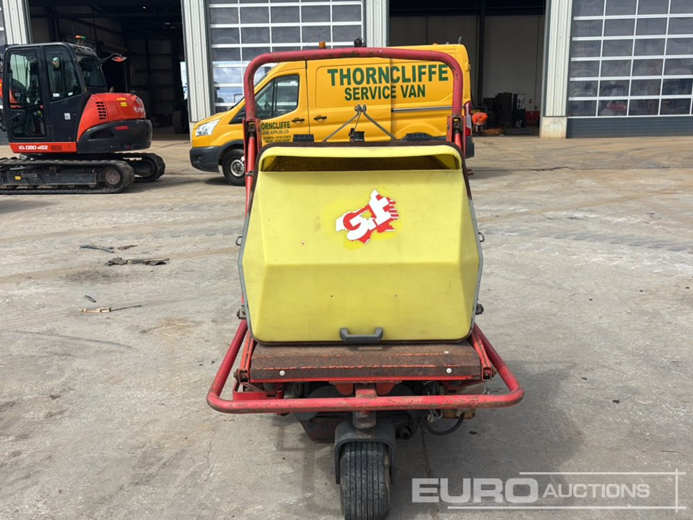 Gianni Ferrari Diesel Ride on Lawnmower, Grass Collector (Non Runner) - Motofaucheuse: photos 4 Gianni Ferrari Diesel Ride on Lawnmower, Grass Collector (Non Runner) - Motofaucheuse: photos 4