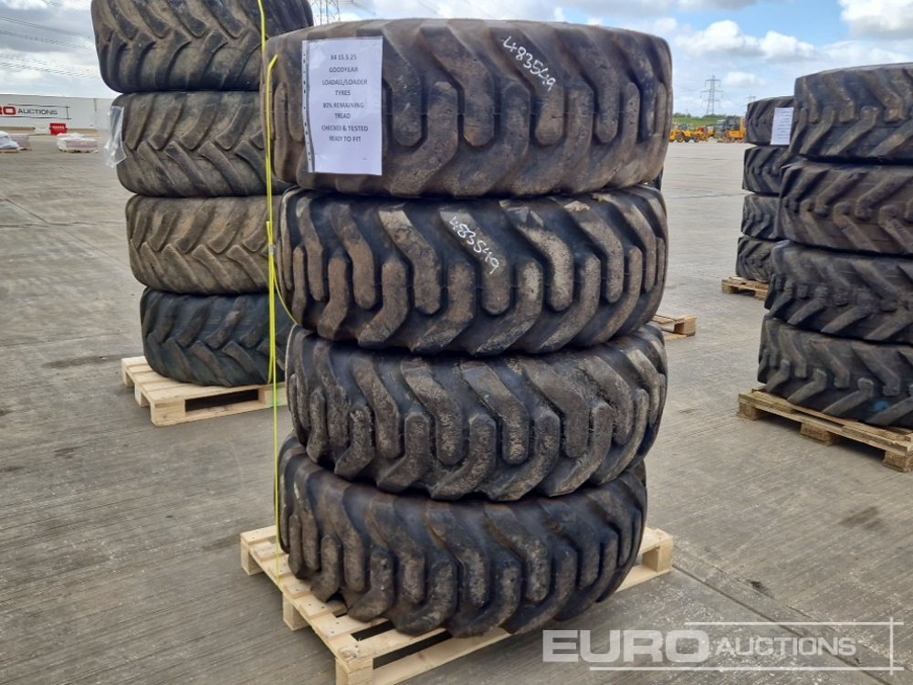Goodyear 15.5-25 Tyre (4 of) - Pneu: photos 1 Goodyear 15.5-25 Tyre (4 of) - Pneu: photos 1