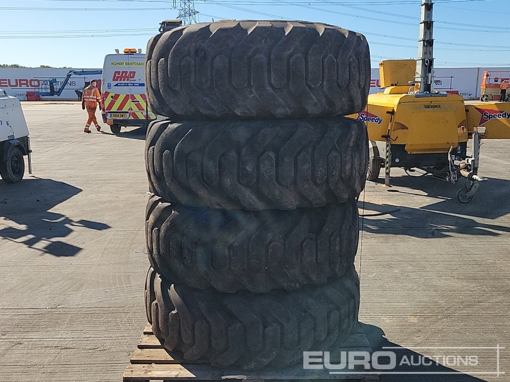 Goodyear 15.5-25 Tyre (4 of) - Pneu: photos 3 Goodyear 15.5-25 Tyre (4 of) - Pneu: photos 3