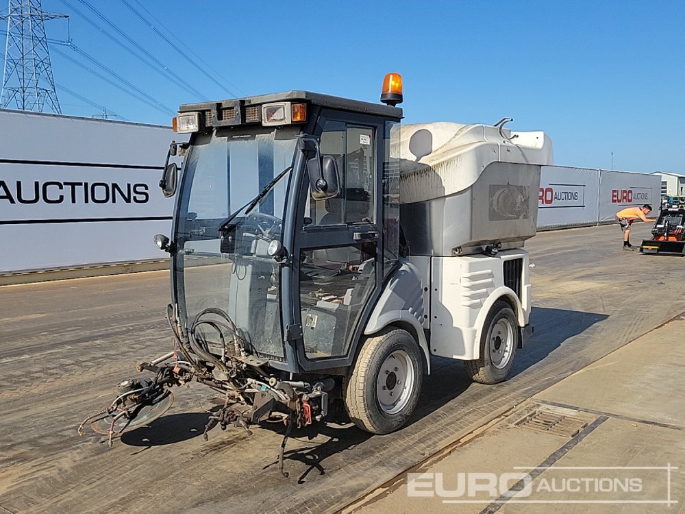 Hako Citymaster 1200 4x2 Sweeper Lorry (Not Road Registered, Reg Docs Are NOT Available) - Balayeuse de voirie: photos 1 Hako Citymaster 1200 4x2 Sweeper Lorry (Not Road Registered, Reg Docs Are NOT Available) - Balayeuse de voirie: photos 1