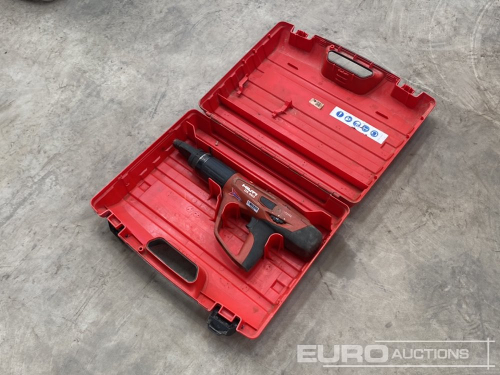Hilti DX460 Nail Gun (Body & Case Only) - Matériel de chantier: photos 2 Hilti DX460 Nail Gun (Body & Case Only) - Matériel de chantier: photos 2