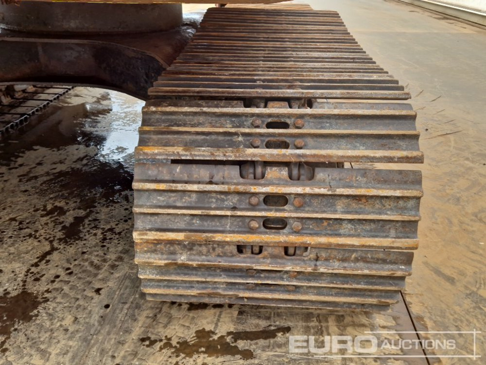 Pelle sur chenille Hitachi EX135: photos 30
