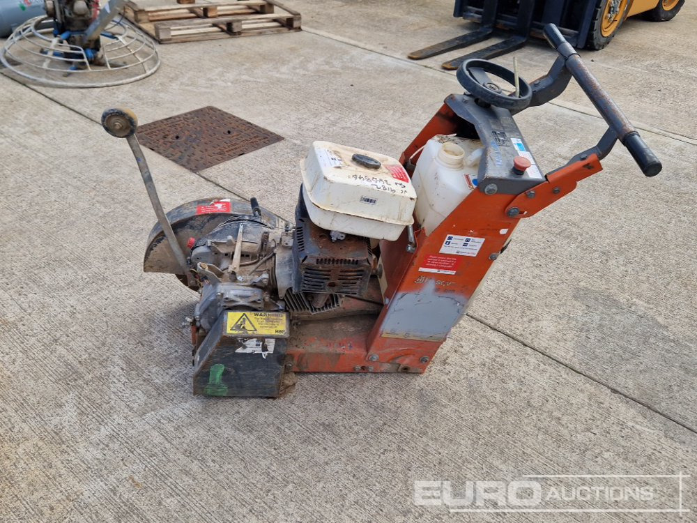 Husqvarna FS400LV Petrol Road Saw, Honda Engine (Spares) - Travaux routiers: photos 2 Husqvarna FS400LV Petrol Road Saw, Honda Engine (Spares) - Travaux routiers: photos 2