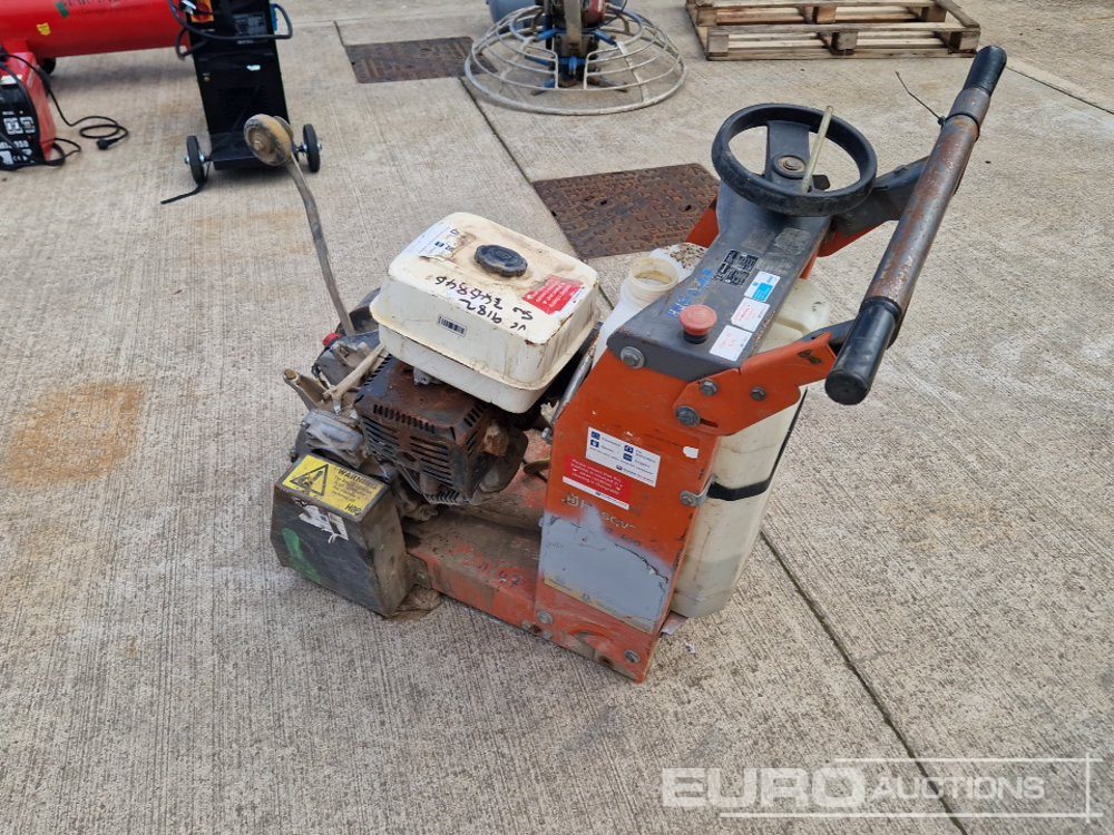 Husqvarna FS400LV Petrol Road Saw, Honda Engine (Spares) - Travaux routiers: photos 3 Husqvarna FS400LV Petrol Road Saw, Honda Engine (Spares) - Travaux routiers: photos 3