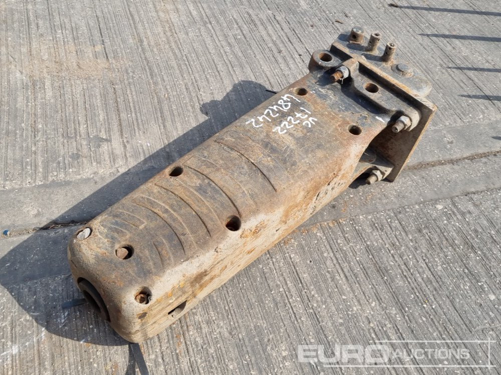 Hydraulic Breaker 30mm Pin to suit Mini Excavator - Marteau hydraulique: photos 1 Hydraulic Breaker 30mm Pin to suit Mini Excavator - Marteau hydraulique: photos 1