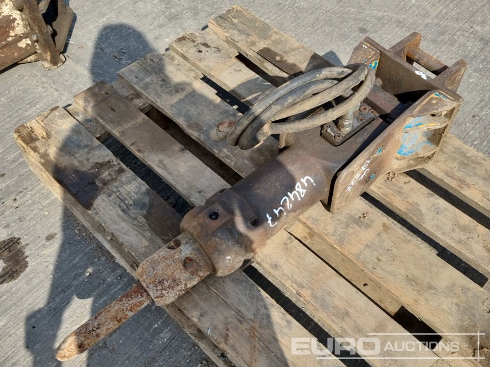 Hydraulic Breaker 30mm Pin to suit Mini Excavator - Marteau hydraulique: photos 1 Hydraulic Breaker 30mm Pin to suit Mini Excavator - Marteau hydraulique: photos 1