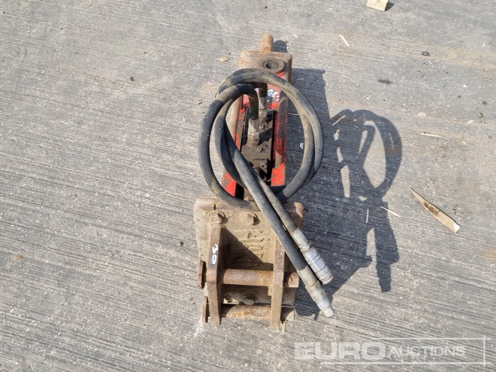Hydraulic Breaker 30mm Pin to suit Mini Excavator - Marteau hydraulique: photos 4 Hydraulic Breaker 30mm Pin to suit Mini Excavator - Marteau hydraulique: photos 4