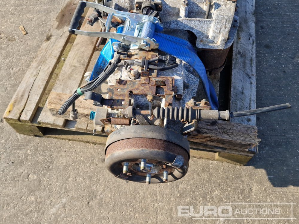 Moteur Isuzu 4 Cylinder Engine, Gearbox: photos 13