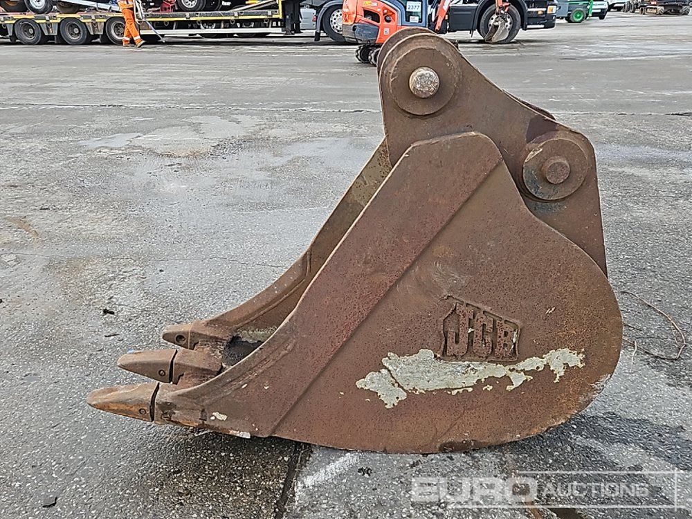 JCB 18" Digging Bucket 65mm Pin to suit 13 Ton Excavator - Godet: photos 2 JCB 18" Digging Bucket 65mm Pin to suit 13 Ton Excavator - Godet: photos 2
