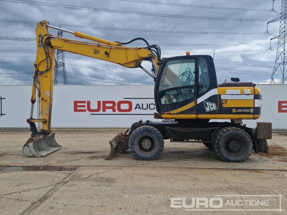 JCB JS130W - Pelle sur pneus: photos 2 JCB JS130W - Pelle sur pneus: photos 2