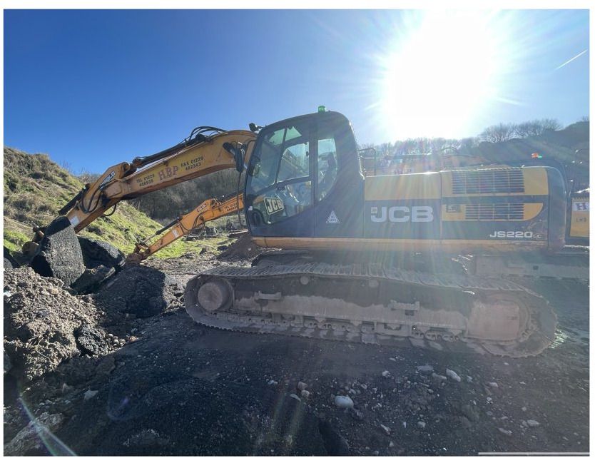 JCB JS220LC - Pelle sur chenille: photos 1 JCB JS220LC - Pelle sur chenille: photos 1