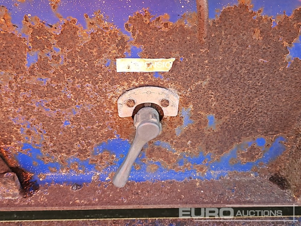 Semi-remorque surbaissé King 4 Axle Step Frame Low Loader Trailer, Neck Ramps, Out Riggers, Rear Steering, Hydraulic Fliptoe Ramps: photos 33 Semi-remorque surbaissé King 4 Axle Step Frame Low Loader Trailer, Neck Ramps, Out Riggers, Rear Steering, Hydraulic Fliptoe Ramps: photos 33