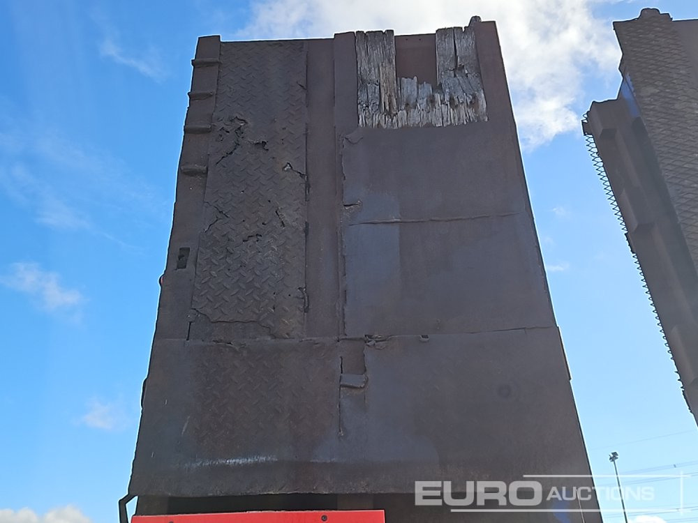 Semi-remorque surbaissé King 4 Axle Step Frame Low Loader Trailer, Neck Ramps, Out Riggers, Rear Steering, Hydraulic Fliptoe Ramps: photos 24 Semi-remorque surbaissé King 4 Axle Step Frame Low Loader Trailer, Neck Ramps, Out Riggers, Rear Steering, Hydraulic Fliptoe Ramps: photos 24