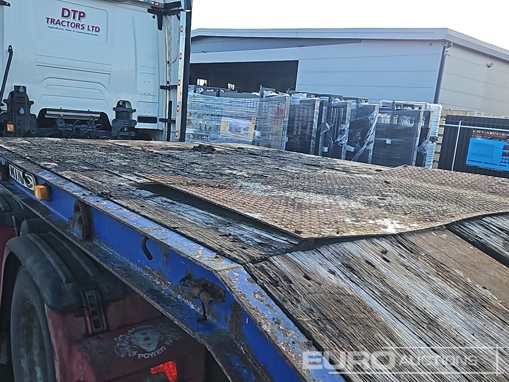 Semi-remorque surbaissé King 4 Axle Step Frame Low Loader Trailer, Neck Ramps, Out Riggers, Rear Steering, Hydraulic Fliptoe Ramps: photos 35 Semi-remorque surbaissé King 4 Axle Step Frame Low Loader Trailer, Neck Ramps, Out Riggers, Rear Steering, Hydraulic Fliptoe Ramps: photos 35