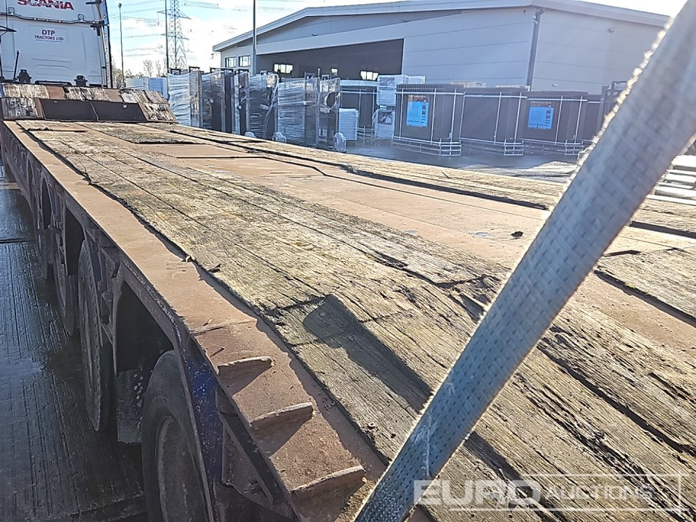 Semi-remorque surbaissé King 4 Axle Step Frame Low Loader Trailer, Neck Ramps, Out Riggers, Rear Steering, Hydraulic Fliptoe Ramps: photos 25 Semi-remorque surbaissé King 4 Axle Step Frame Low Loader Trailer, Neck Ramps, Out Riggers, Rear Steering, Hydraulic Fliptoe Ramps: photos 25
