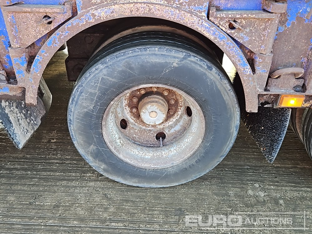 Semi-remorque surbaissé King 4 Axle Step Frame Low Loader Trailer, Neck Ramps, Out Riggers, Rear Steering, Hydraulic Fliptoe Ramps: photos 29 Semi-remorque surbaissé King 4 Axle Step Frame Low Loader Trailer, Neck Ramps, Out Riggers, Rear Steering, Hydraulic Fliptoe Ramps: photos 29