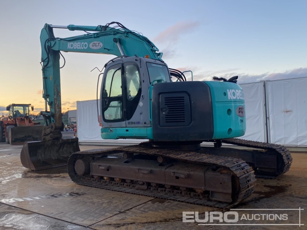 Kobelco SK235SRLC - Pelle sur chenille: photos 3 Kobelco SK235SRLC - Pelle sur chenille: photos 3