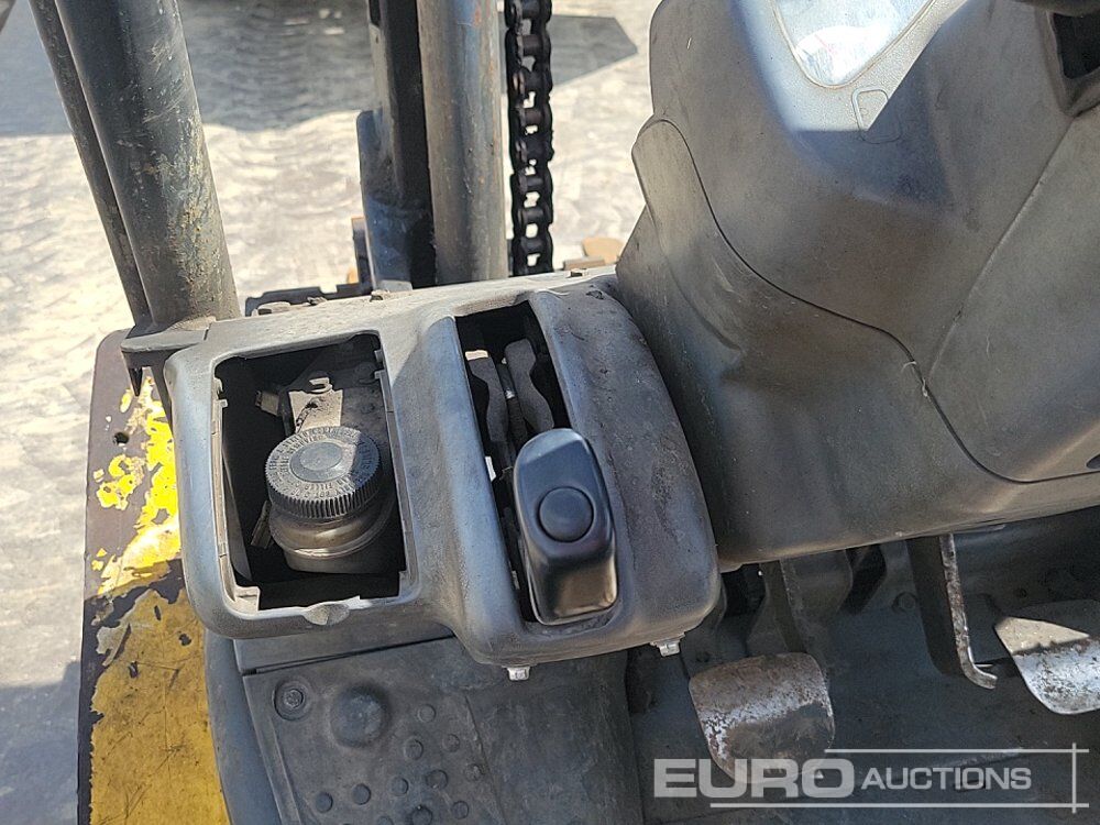 Chariot élévateur Komatsu FD30T: photos 28