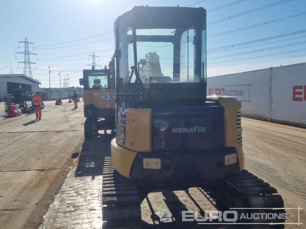 Komatsu PC35MR-2 - Mini pelle: photos 4 Komatsu PC35MR-2 - Mini pelle: photos 4