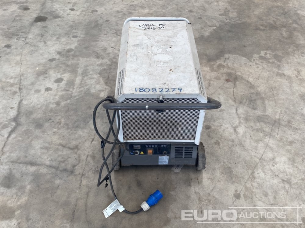 Kroll T40 Dual 240 Volt Dehumidifer - Matériel de chantier: photos 4 Kroll T40 Dual 240 Volt Dehumidifer - Matériel de chantier: photos 4