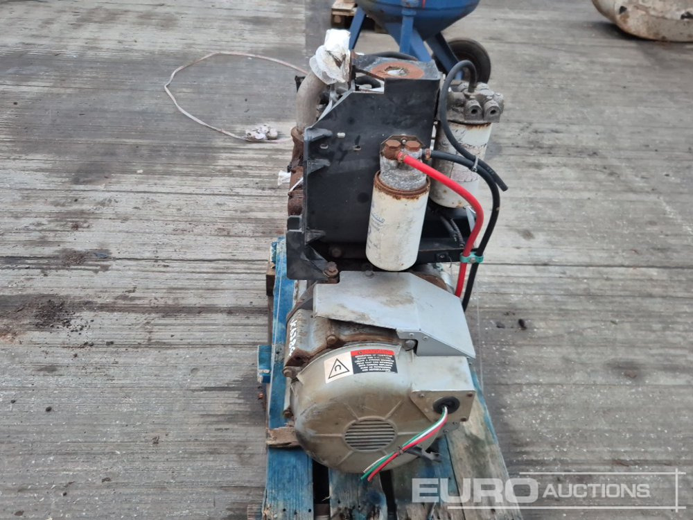 Kubota 4 Cylinder Engine - Moteur: photos 4 Kubota 4 Cylinder Engine - Moteur: photos 4