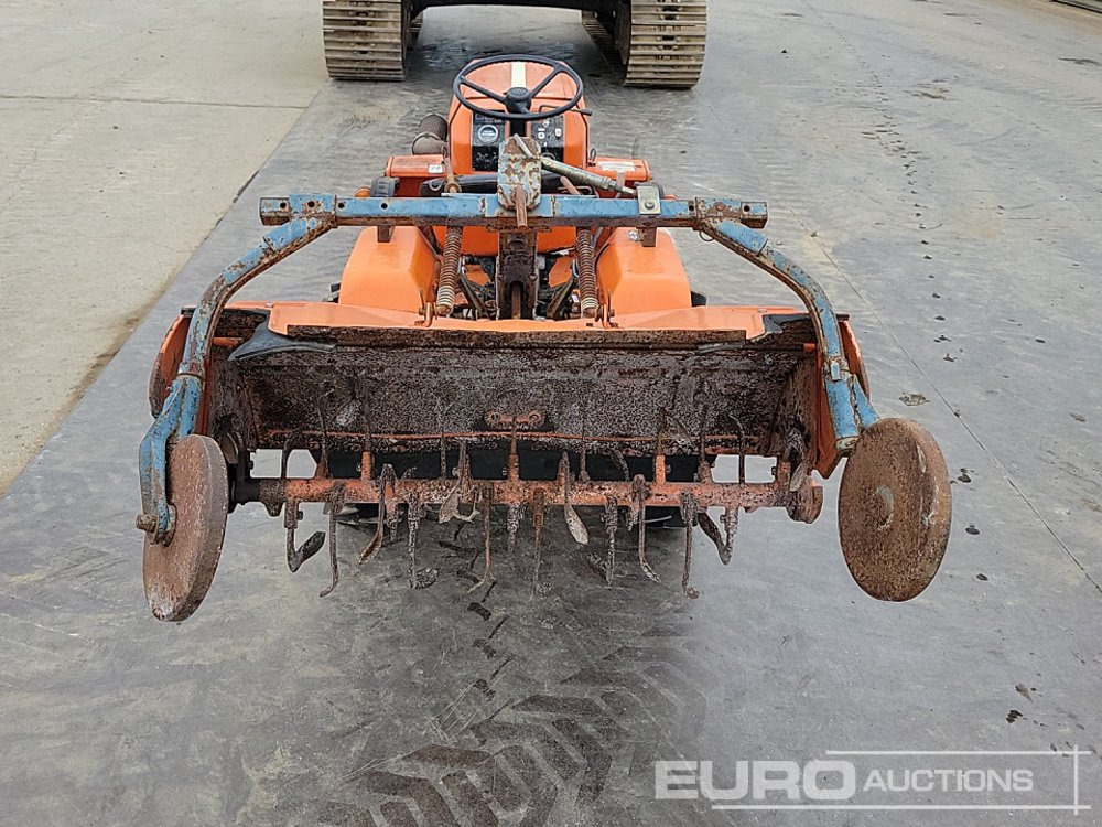 Kubota B1200 - Micro tracteur: photos 4 Kubota B1200 - Micro tracteur: photos 4