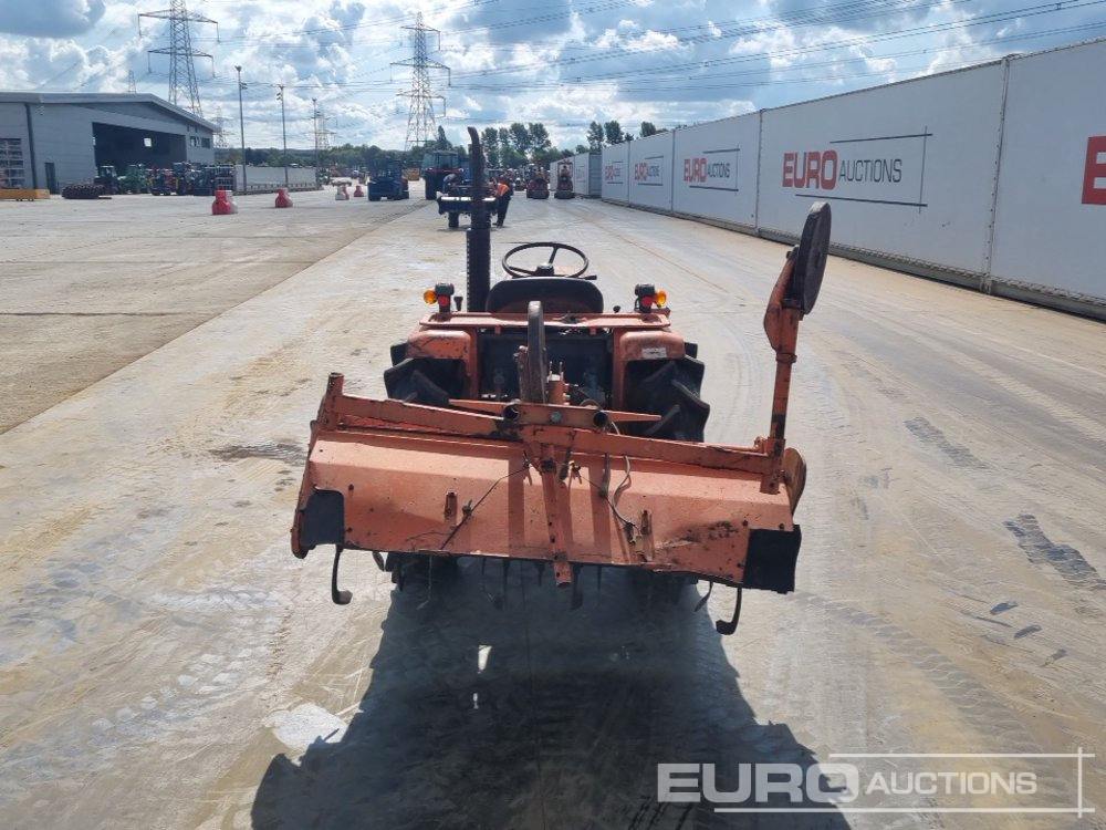 Kubota B1702 - Micro tracteur: photos 4 Kubota B1702 - Micro tracteur: photos 4