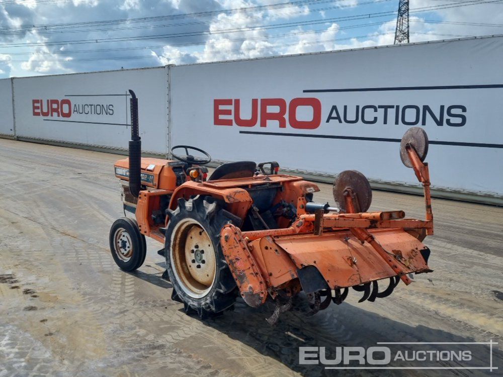 Kubota B1702 - Micro tracteur: photos 3 Kubota B1702 - Micro tracteur: photos 3