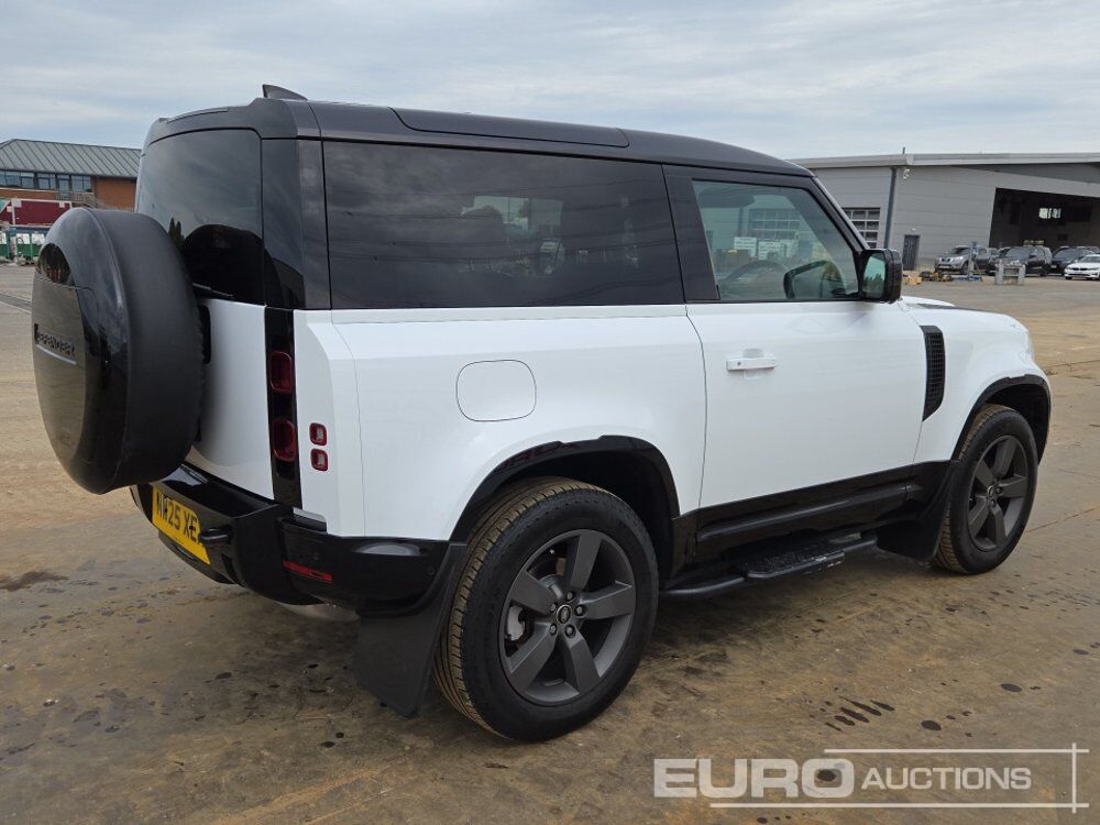 Land Rover Defender 90 - SUV: photos 5 Land Rover Defender 90 - SUV: photos 5