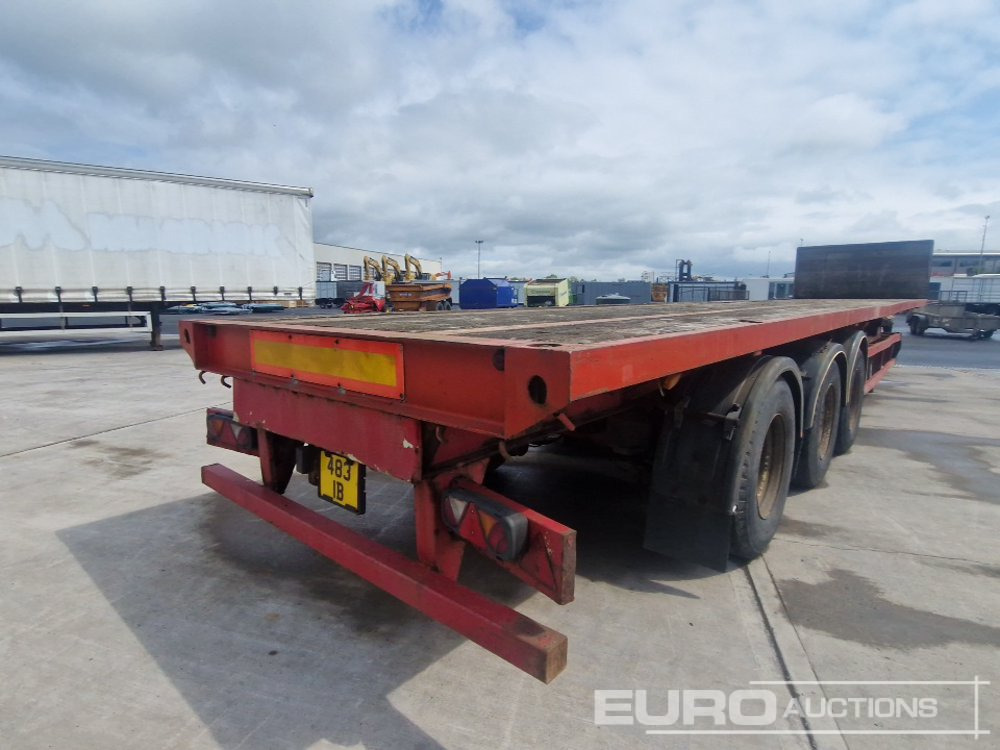 M & G Trailers 45' Tri Axle Flat Trailer, Goal Post Sockets - Semi-remorque plateau: photos 4 M & G Trailers 45' Tri Axle Flat Trailer, Goal Post Sockets - Semi-remorque plateau: photos 4