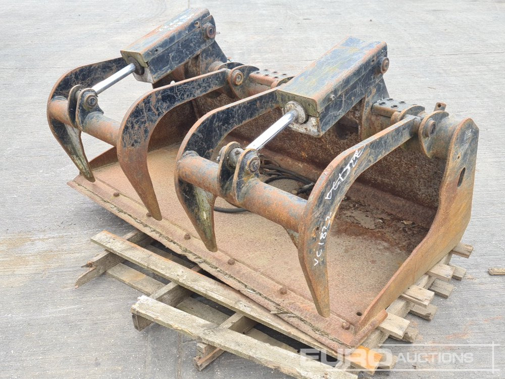 2013 Bobcat 62" Hydraulic Muck Grab Bucket to suit Skidsteer Loader - Machine agricole: photos 1 2013 Bobcat 62" Hydraulic Muck Grab Bucket to suit Skidsteer Loader - Machine agricole: photos 1