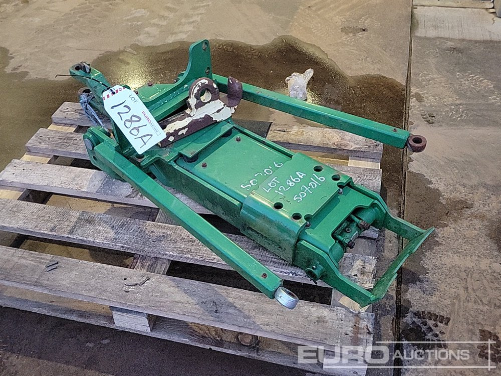 John Deere Pick Up Hitch to suit Tractor - Machine agricole: photos 3 John Deere Pick Up Hitch to suit Tractor - Machine agricole: photos 3