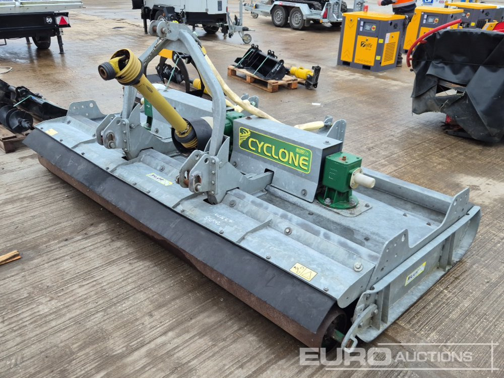 Major Cyclone - Machine agricole: photos 1 Major Cyclone - Machine agricole: photos 1