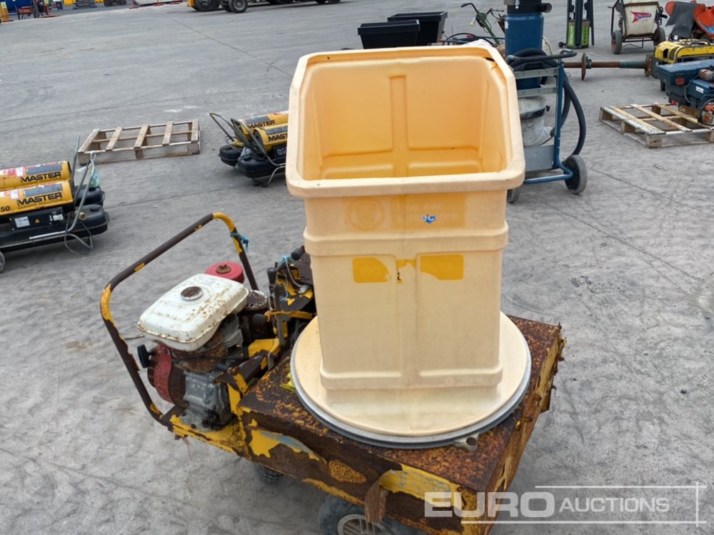 Small Bale Chopper - Machine agricole: photos 4 Small Bale Chopper - Machine agricole: photos 4