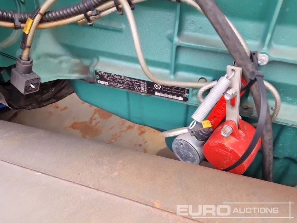 Groupe électrogène Magna Plus 325kVA Skid Mounted Generator, Volvo Engine: photos 11