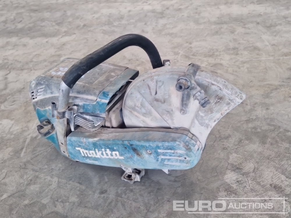 Makita Petrol Con Saw (Spares) - Équipement de garage: photos 4 Makita Petrol Con Saw (Spares) - Équipement de garage: photos 4