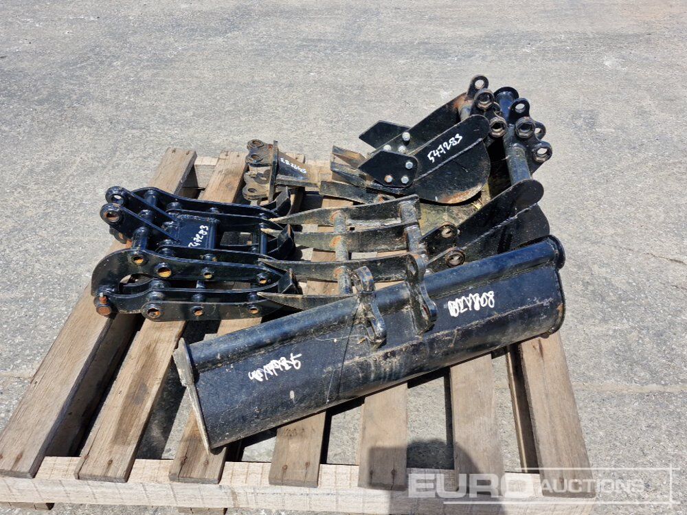 Manual 5 Finger Scrap Grab, 20" Rake, Ripper, 32" Ditching, 20", 8" Digging Bucket 25mm Pin to suit Mini Excavator - Godet: photos 4 Manual 5 Finger Scrap Grab, 20" Rake, Ripper, 32" Ditching, 20", 8" Digging Bucket 25mm Pin to suit Mini Excavator - Godet: photos 4