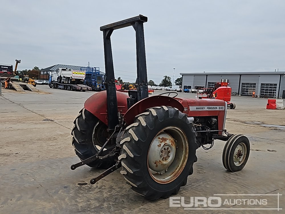 Massey Ferguson MF240 - Tracteur agricole: photos 5 Massey Ferguson MF240 - Tracteur agricole: photos 5