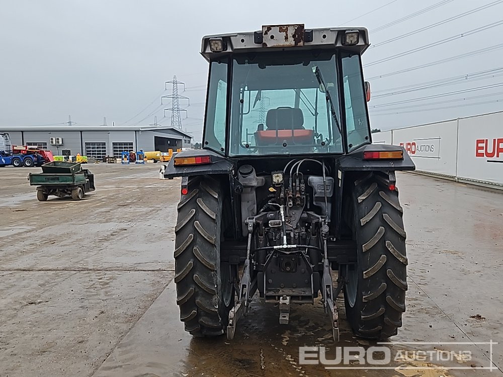 Massey Ferguson MF3065 - Tracteur agricole: photos 4 Massey Ferguson MF3065 - Tracteur agricole: photos 4