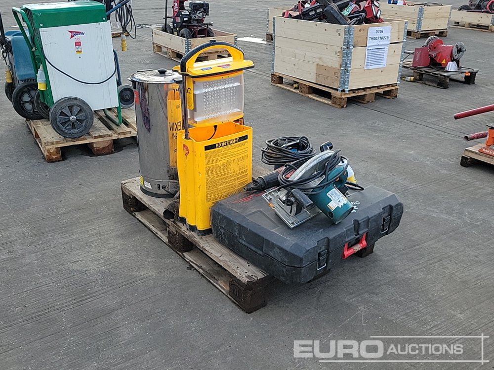 Milwaukee Battery Mag Drill, 110Volt Makita Rip Saw, Petrol Leaf Blower, 110Volt Water Pump, 240Volt Water Boiler, Hilti Rivet Gun, 240Volt Portable LED Light - Matériel de chantier: photos 5 Milwaukee Battery Mag Drill, 110Volt Makita Rip Saw, Petrol Leaf Blower, 110Volt Water Pump, 240Volt Water Boiler, Hilti Rivet Gun, 240Volt Portable LED Light - Matériel de chantier: photos 5